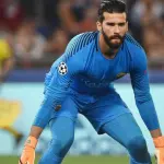 Il Liverpool ha concluso un contratto da 67 milioni di sterline per Alisson Becker